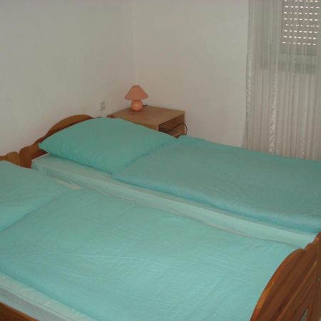 Apartments Zara Вир Екстериор снимка