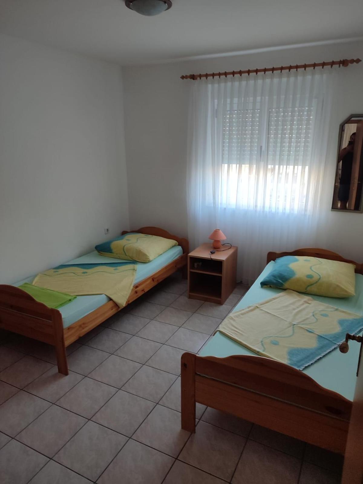 Apartments Zara Вир Екстериор снимка
