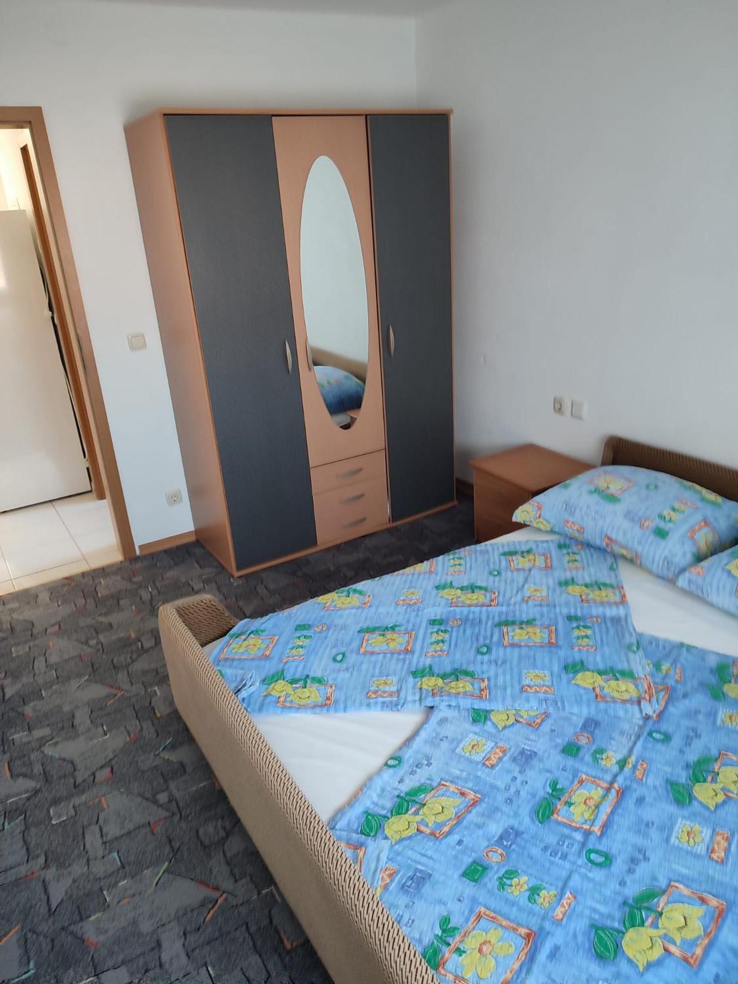 Apartments Zara Вир Екстериор снимка